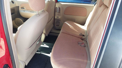 Imagen 5 de 10 de Toyota Sienta Automática