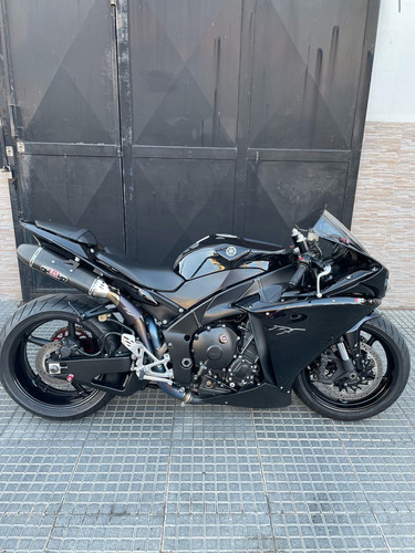 Yamaha R1