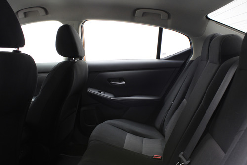Nissan Sentra 2.0 Advance Mt