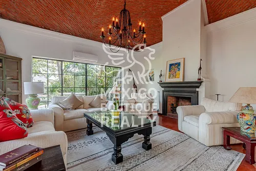 Casa La Bola - Av Palmira