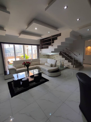 Imagen 2 de 8 de Michelle Vargas Vende Bello Y Magnífico Penthouse De 3 Niveles Res Piemonte - La Trigaleña Alta Foa-1545mv