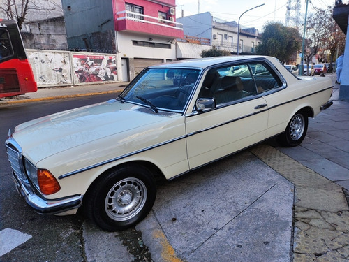 Imagen 4 de 17 de Mercedes Benz 280 Ce
