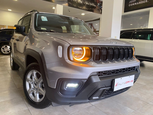 Imagen 4 de 21 de Renegade Sport 1.8 Manual