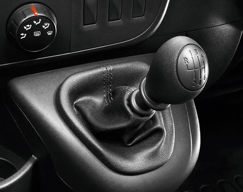 Renault Master 2.3 L1h1 Aa 2021 0km Contado Financiado Per