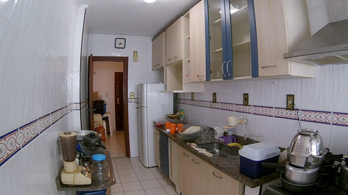 Imagem 8 de 21 de Apartamento 2 Dormitórios Prédio Frente Mar Praia Grande.