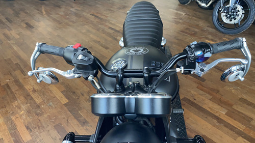 Triunph Bonneville T120 Ace 2020