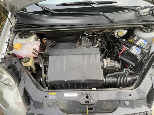 Ford Fiesta 1.6 Ambiente