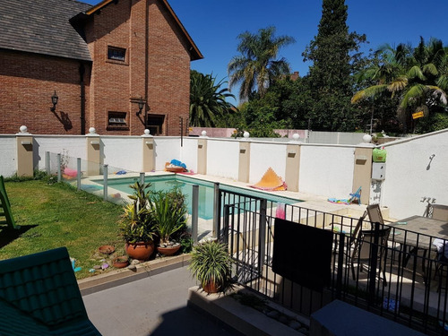 Imagen 11 de 16 de Casa En Venta En Villa Sarmiento