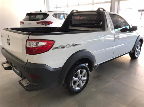 Imagem 5 de 10 de Strada 1.4 Mpi Freedom Cs 8v Flex 2p Manual