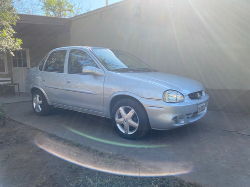 Chevrolet Corsa Classic 1.6 Gl Aa 4P
