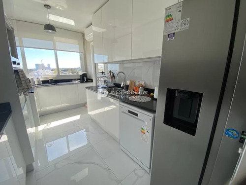 Paramount Esquinero En Alquiler De 4 Dormitorios En Suite