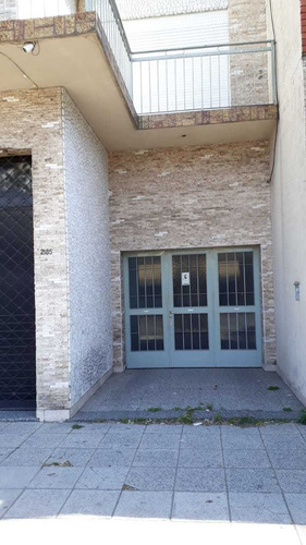Nuevo Precio - Depto P.a. De 4 Amb C/ Cochera Y Patio