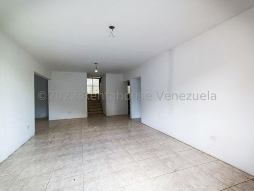 Imagen 4 de 12 de Casa En Venta Urbanización Prados Del Este. #22-24324. Megv (04125486572)
