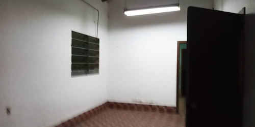 Imagen 2 de 11 de Terreno 530 Mts² Centro De Chacao, Cerca Del C.c. San Ignacio. Zonificacion R8a (mixta)
