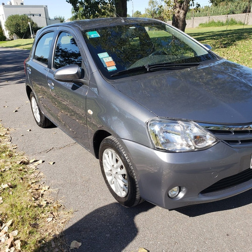 Toyota Etios 1.5 Xls 2014