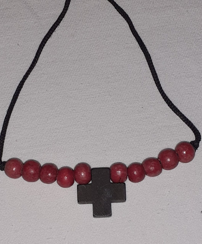 Collar Regulable Con Cuentas Y Cruz De Madera....leer Info..