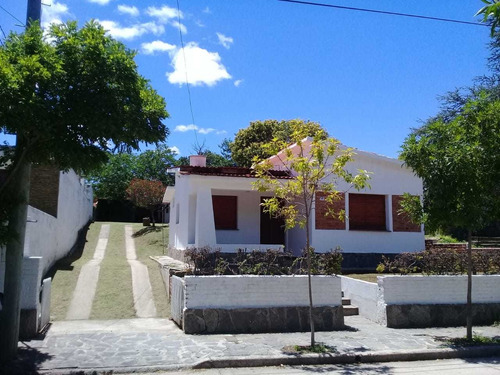 Imagen 11 de 23 de Casa Y Cabaña Para 5 Personas En El Centro De Mina Clavero