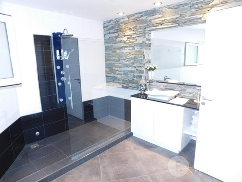 Flores Prop. Vende Casa - Ayres Plaza - Pilar
