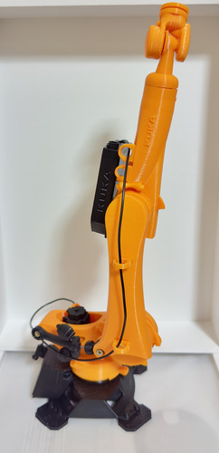 Figura Brazo Robot Kuka A Escala Impresión 3d