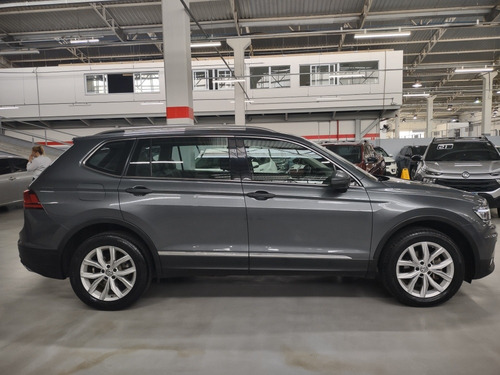 Imagem 4 de 15 de Volkswagen Tiguan Allspace 1.4 250 Tsi Flex 19/2020