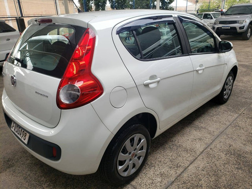 Imagem 3 de 12 de Fiat Palio 1.0 Mpi Attractive 8v Flex 4p Manual