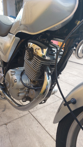 Suzuki En 125