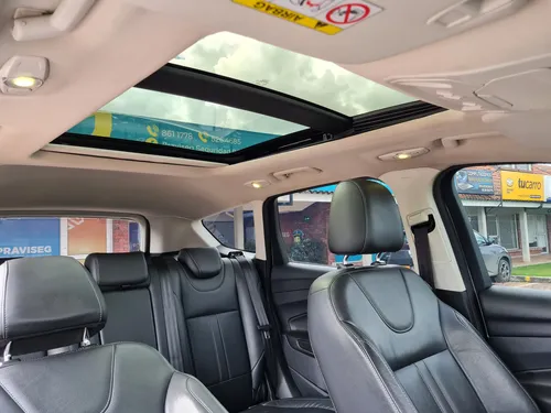 Ford Escape Titanium 2.0cc AT AA 4X4