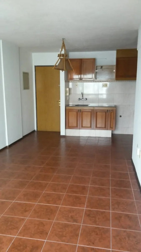 Venta La Blanqueada, 1 Dormitorio, Piso 8, Seg 24 Hs, Opción Alquiler!