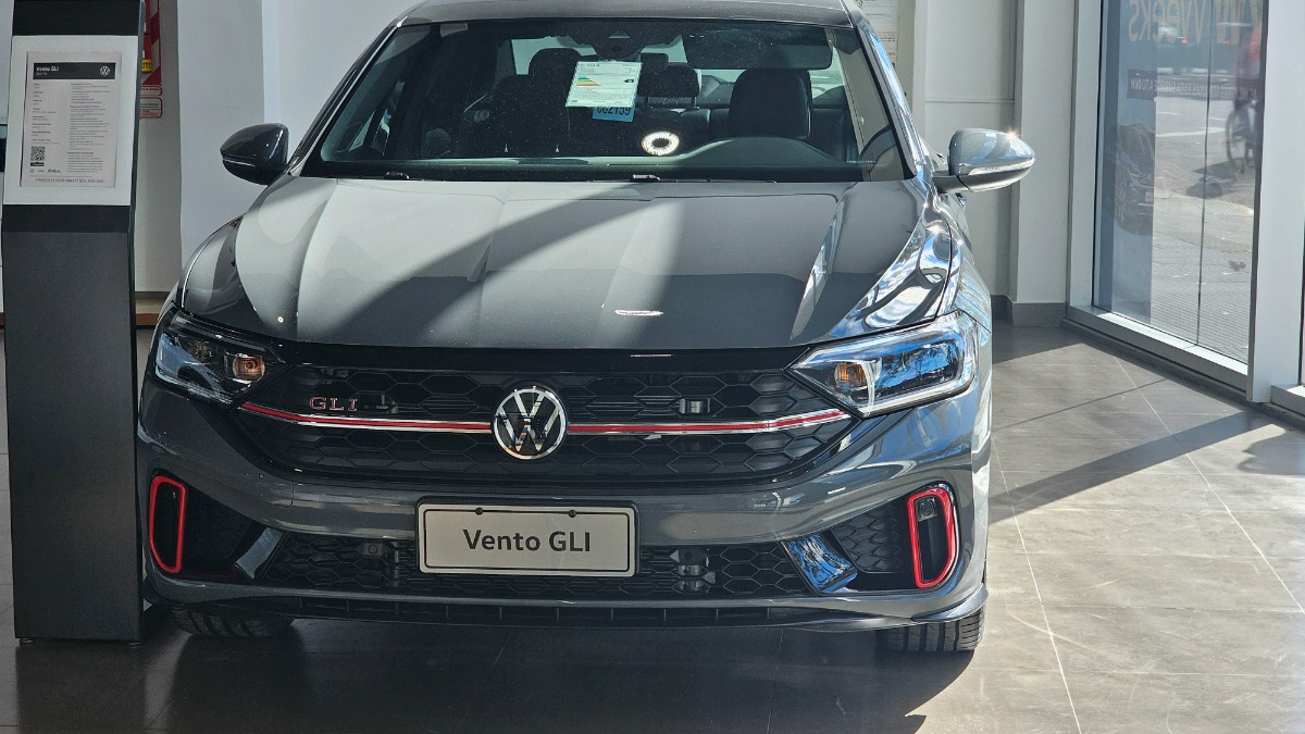 Volkswagen Vento GLI 350 TSI 230 CV