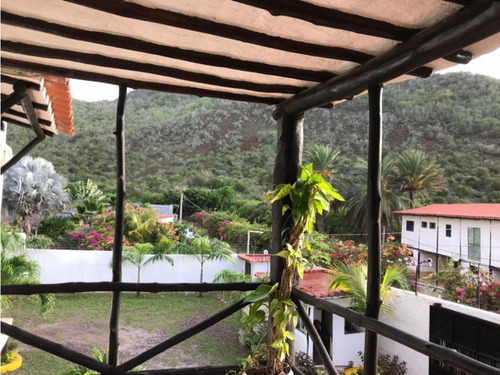 Se Vende Posada 350m2, Margarita.