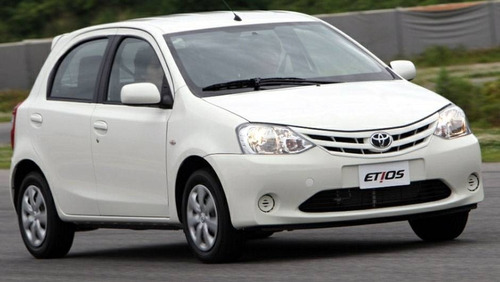 Toyota Etios X 1.3 Única Dona