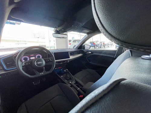 Imagen 7 de 10 de Audi A1 2021 1.8 Sportback S- Line S-tronic Dsg