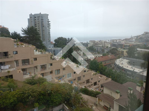 Departamento En Arriendo De 2 Dorm. En Viña Del Mar