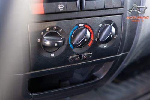 Mb 1017 Baú Ñ É Hyundai Hd80 Kia Bongo Hr Reno Master
