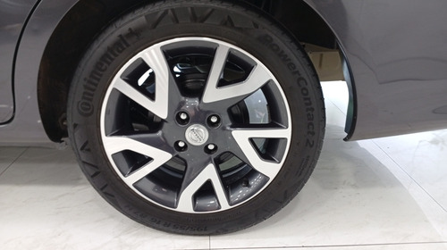 Nissan Versa 1.6 16v Sl Unique 4p