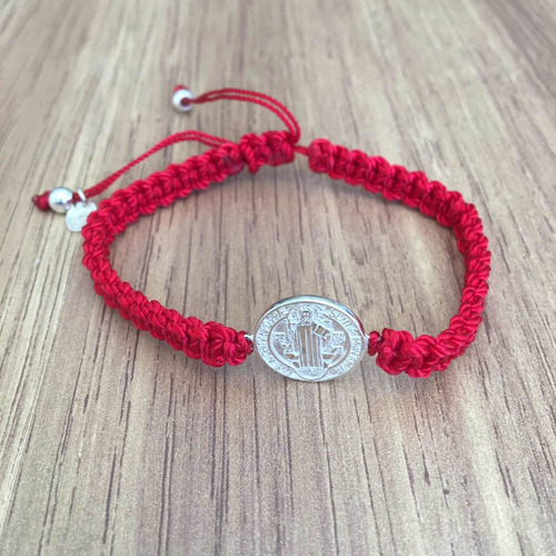Imagen 4 de 9 de Pulsera Hilo San Benito De Plata Ley .925 Agálea Joyeria