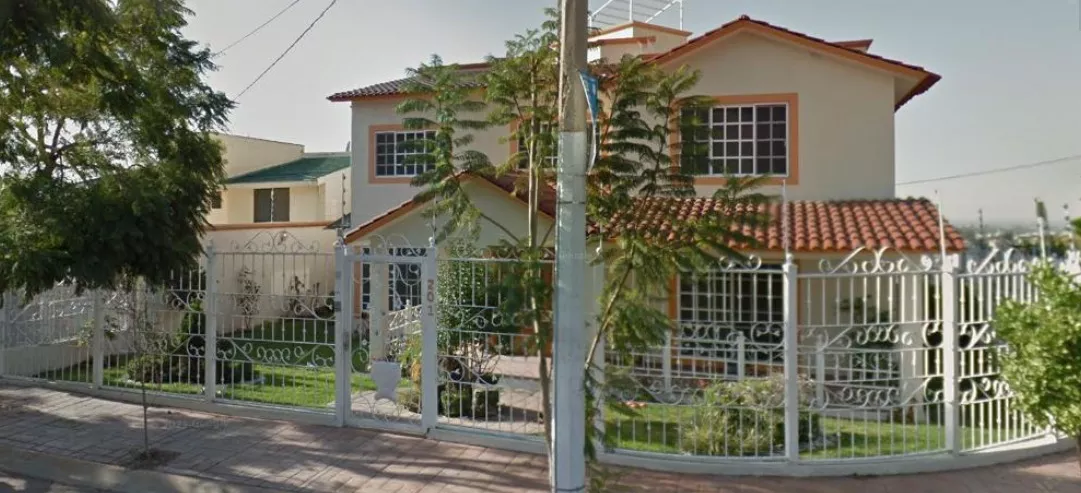 Casa A La Venta En Arboledas, Queretaro; Magnifico Remate Bancario