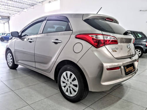Imagem 4 de 9 de Hyundai Hb20 1.0 Comfort 12v Flex 4p Manual