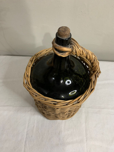 Antigua Damajuana De Vidrio Con Canasto De Mimbre De 5ltrs (Usado)
