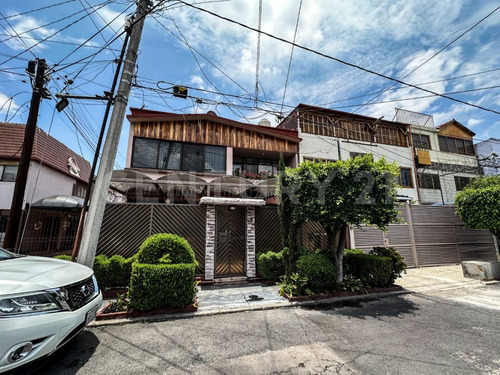 Casa En Venta, En Privada En Jardín Balbuena