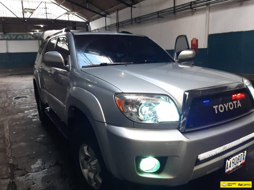 Toyota 4runner .