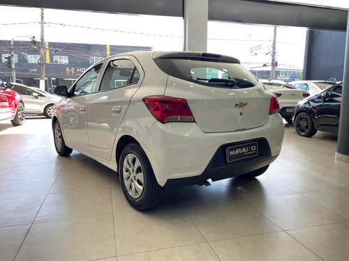 Chevrolet Onix Onix 1.0 LT SPE/4