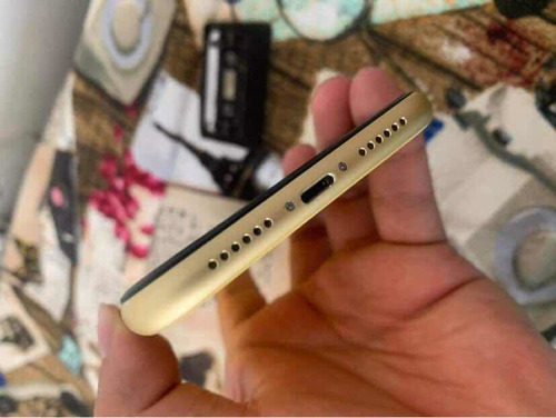 iPhone XR 64 Gb
