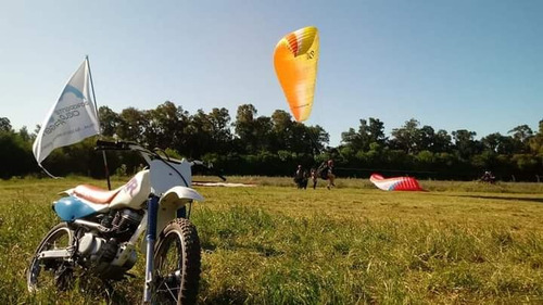 Imagen 3 de 10 de Parapente Volar Longchamps