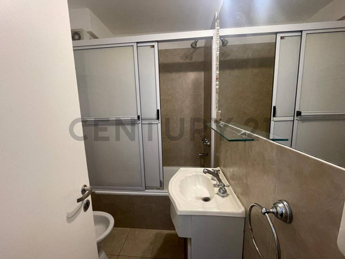 Venta Casa Tipo Duplex 3 Ambientes Ituzaingo Norte Con Entrepiso En Tercer Piso