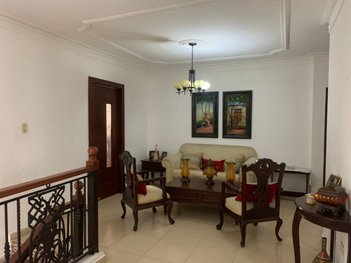 Casa Amplia En Villa María