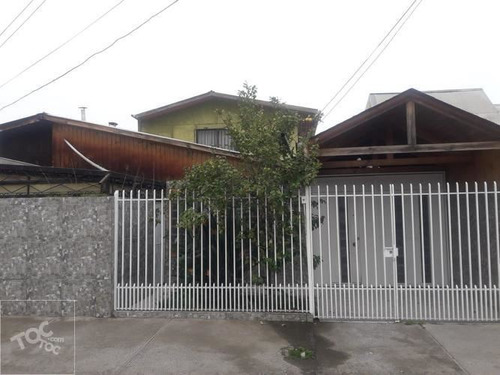 Casa En Venta De 5 Dorm. En Estación Central