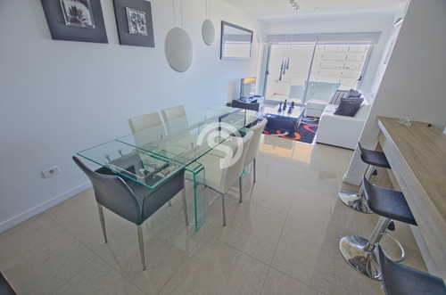 Apartamento En Alquiler Temporada 2 Dormitorios- Ref: 1201