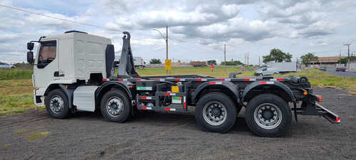 Volvo Vm 330 8x2 2020 Rolon