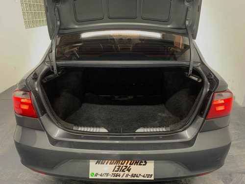 Imagen 13 de 13 de Volkswagen Voyage 1.6 Comfortline 101cv 2013